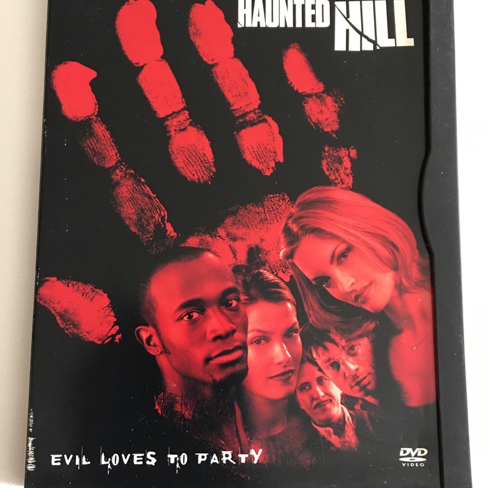 HOUSE ON HAUNTED HILL